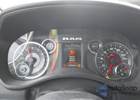 2021 Ram 1500 Big Horn/Lone Star из США, поврежденный, VIN 1C6RREBT2MN821280